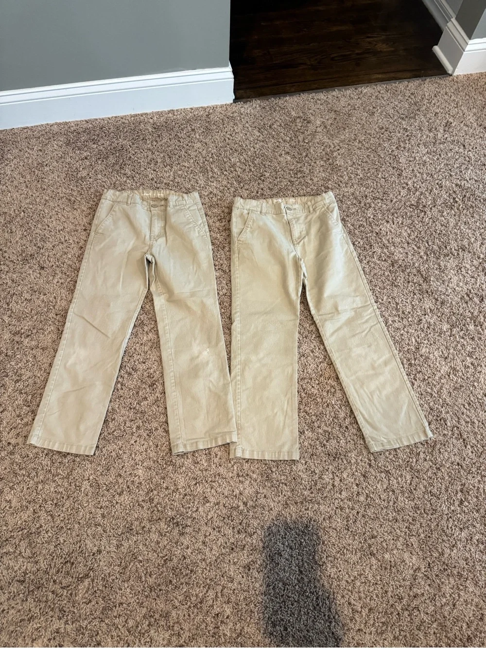 Old Navy Beige/Tan Men's Chinos - Straight Leg Pair